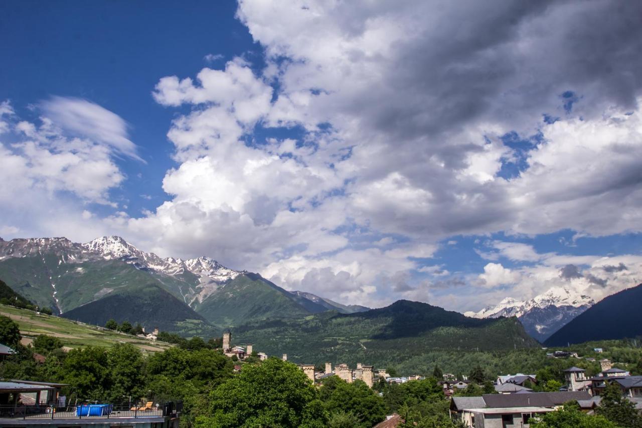 Mestia Hotel Amirani Екстер'єр фото