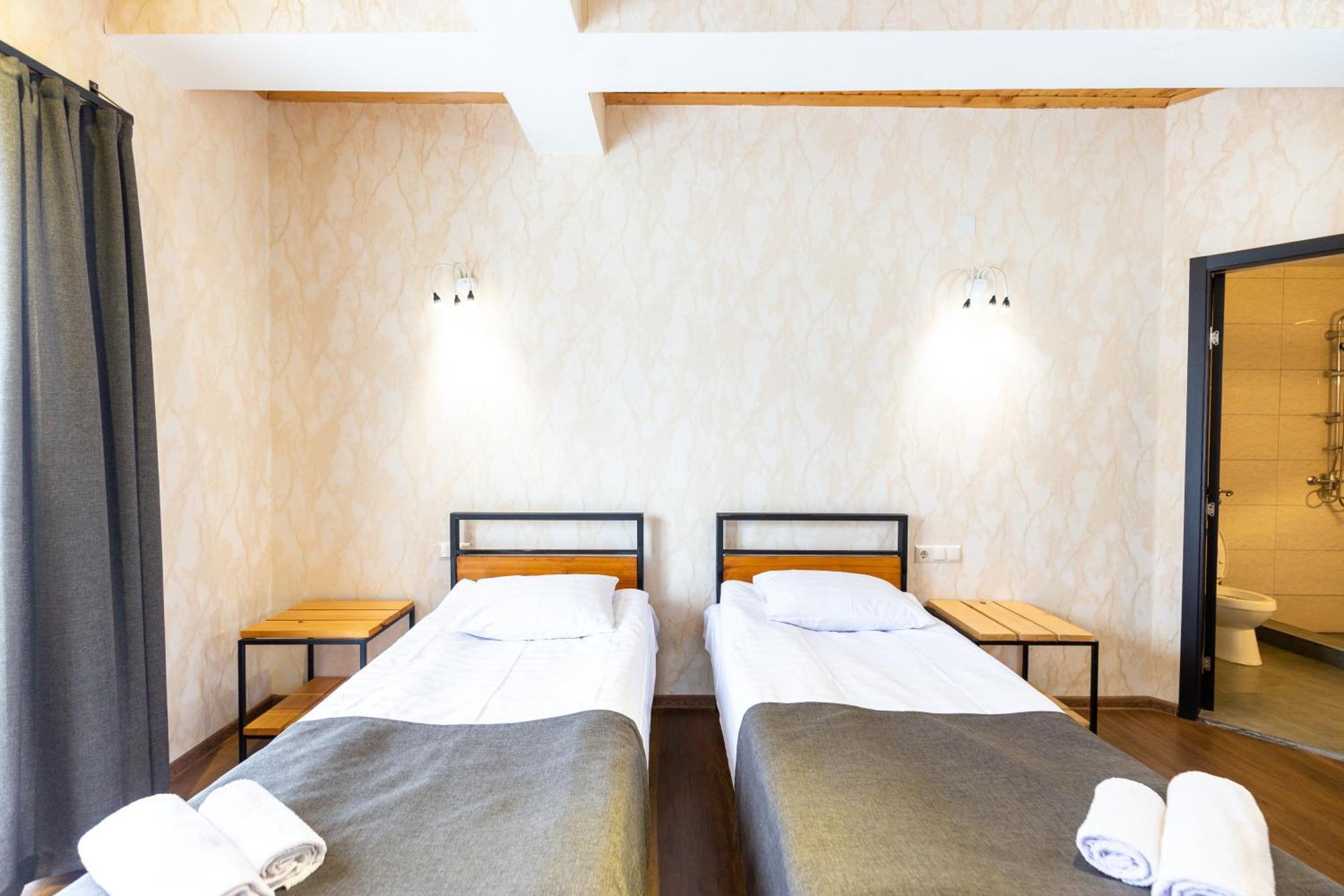 Mestia Hotel Amirani Екстер'єр фото