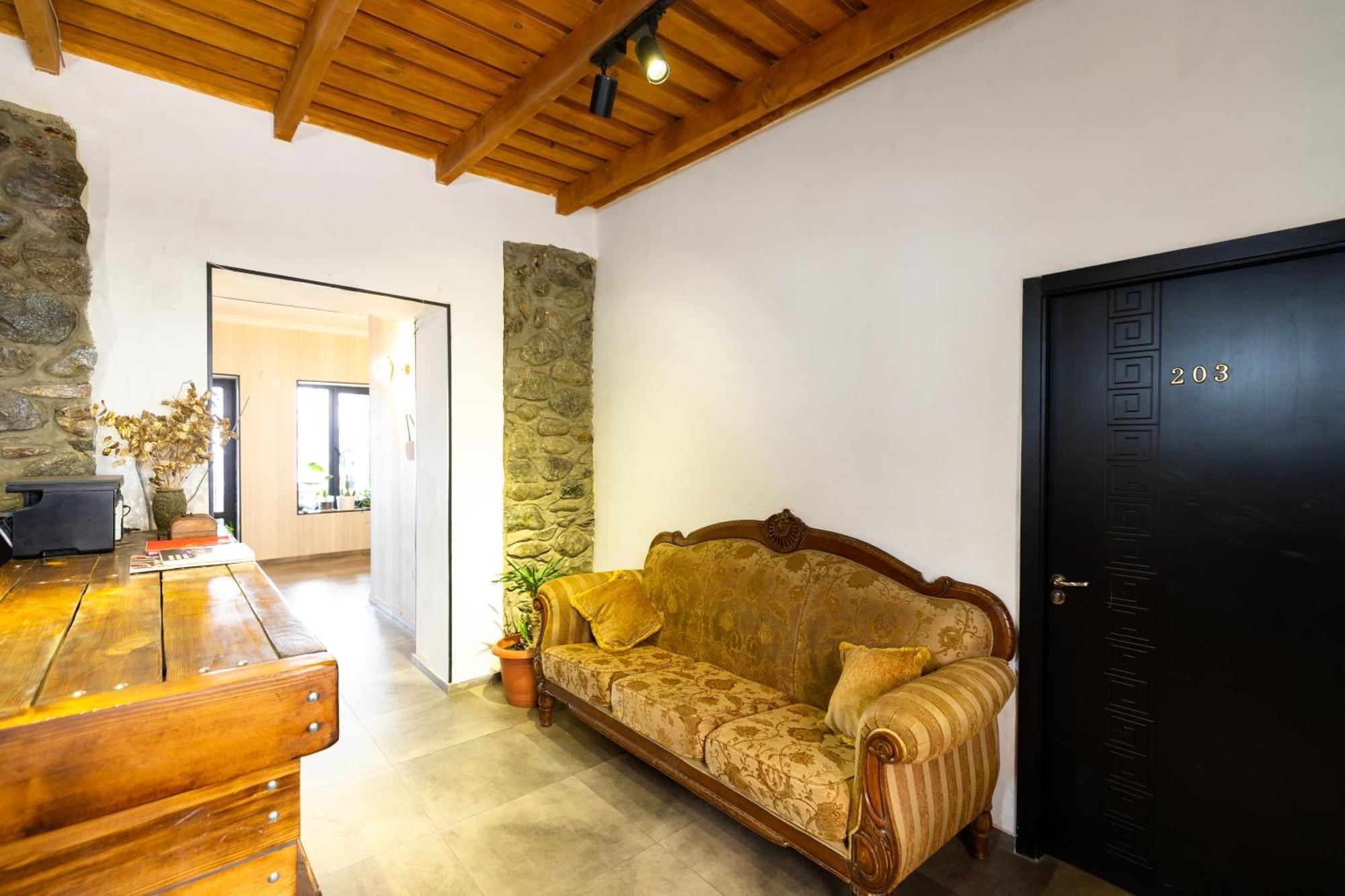 Mestia Hotel Amirani Екстер'єр фото