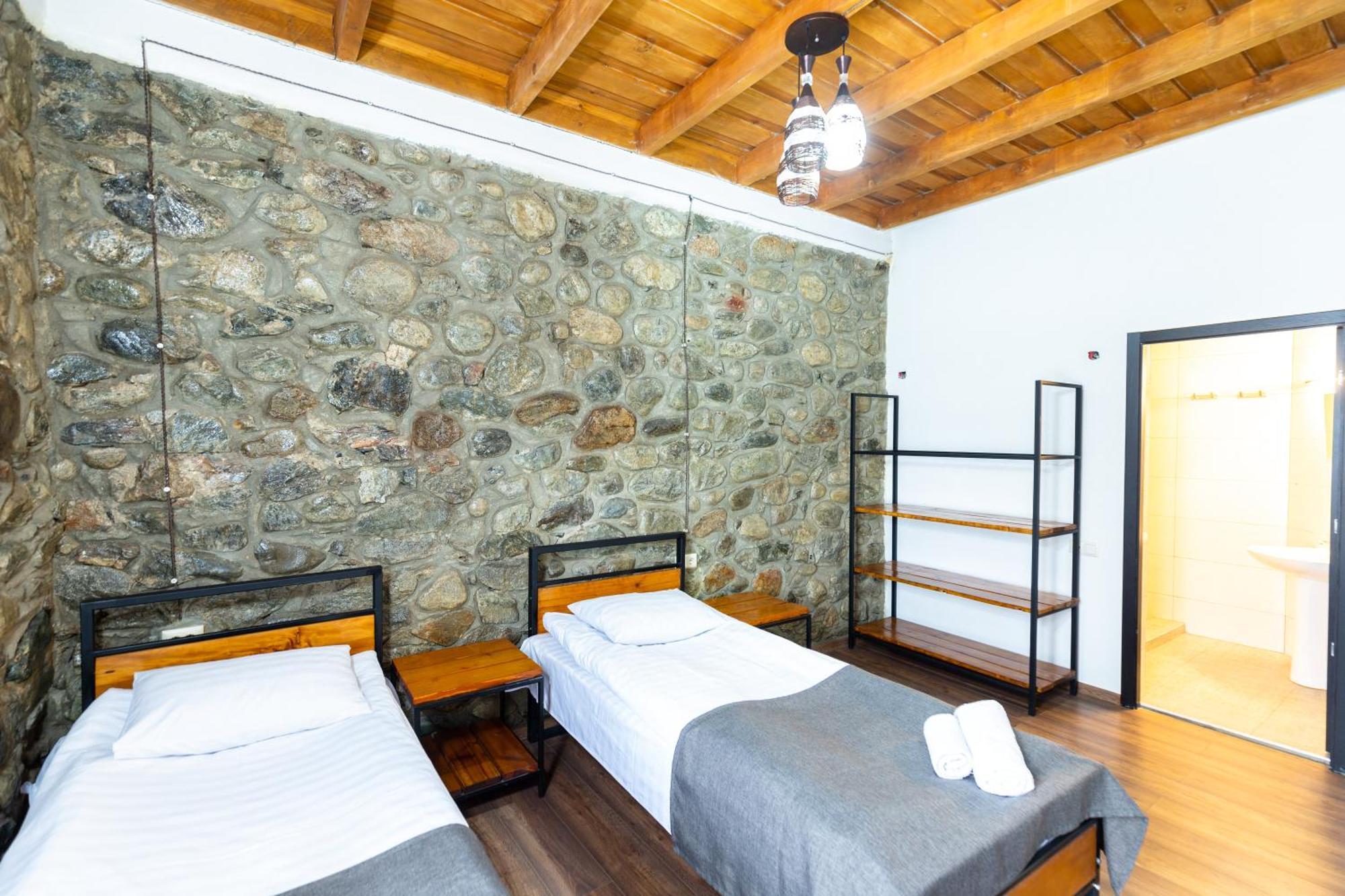 Mestia Hotel Amirani Екстер'єр фото