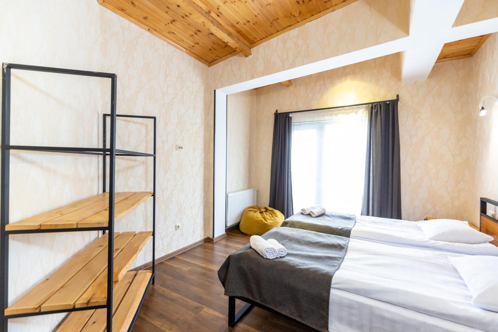 Mestia Hotel Amirani Екстер'єр фото
