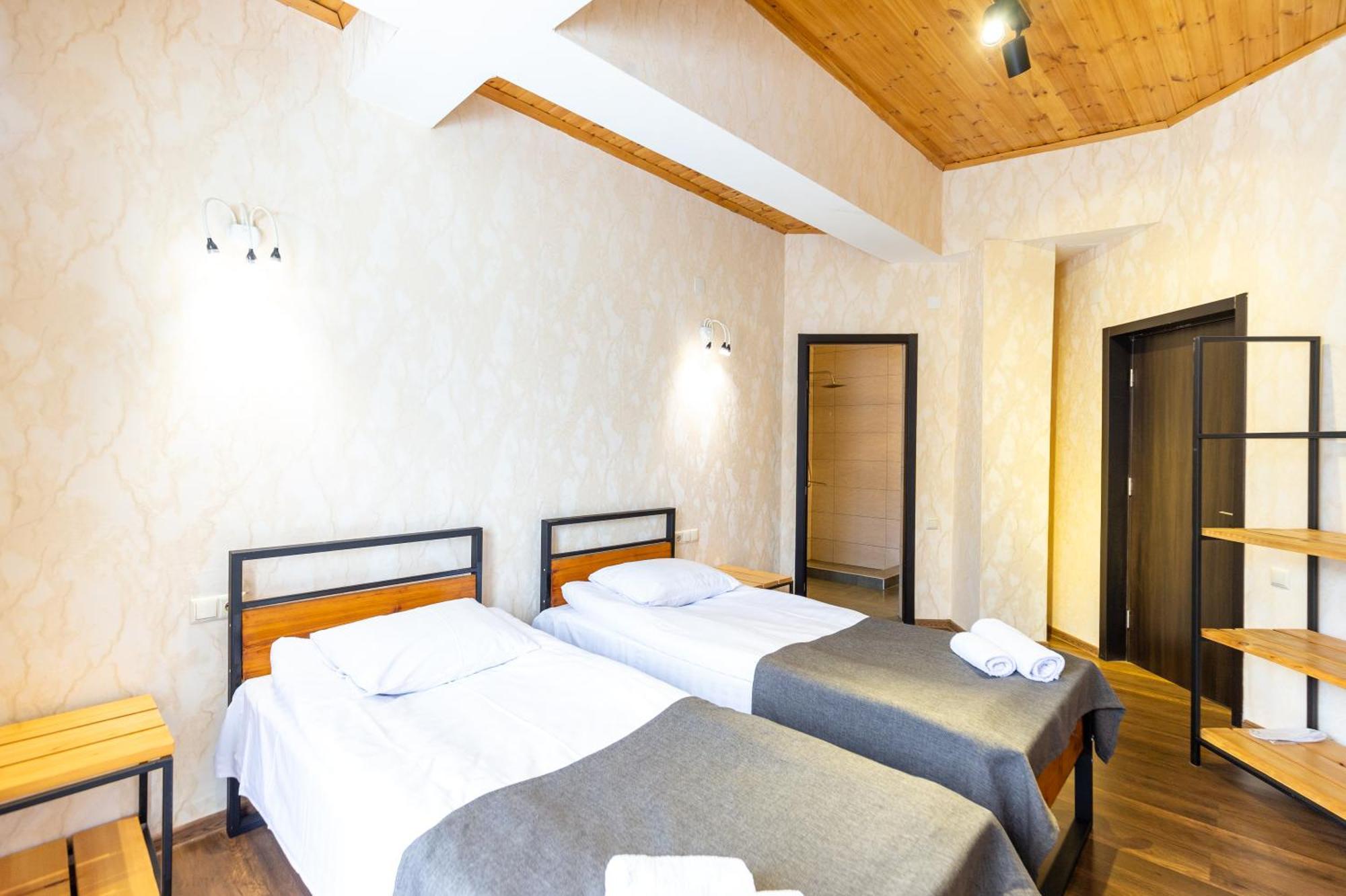 Mestia Hotel Amirani Екстер'єр фото