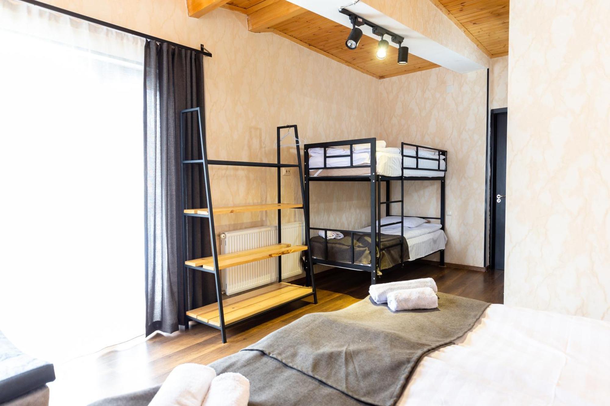 Mestia Hotel Amirani Екстер'єр фото